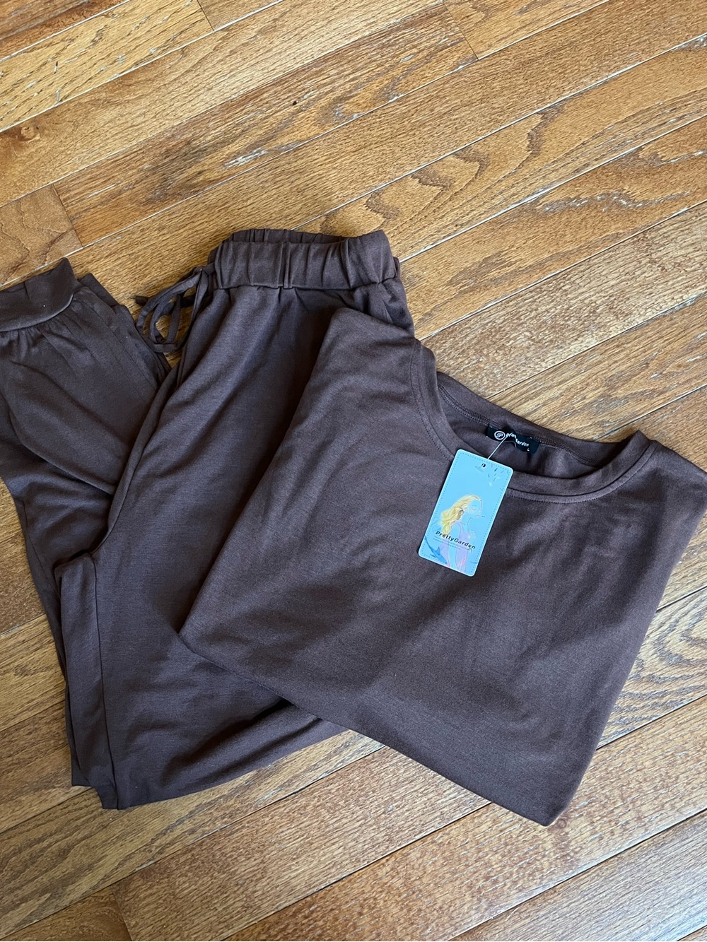 NWT Women’s Cozy Brown Pajama Set – Soft Lounge Top & Drawstring Pant, Size L